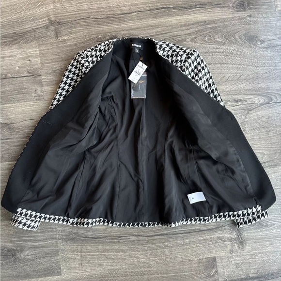 NWT Express Blazer Black And White Single Button Beautiful Size OO - Picture 5 of 8